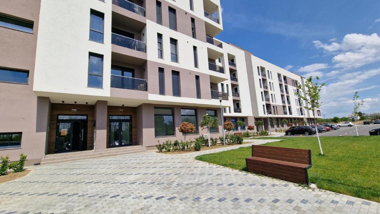 West Homes 34 Орадеа Екстериор снимка